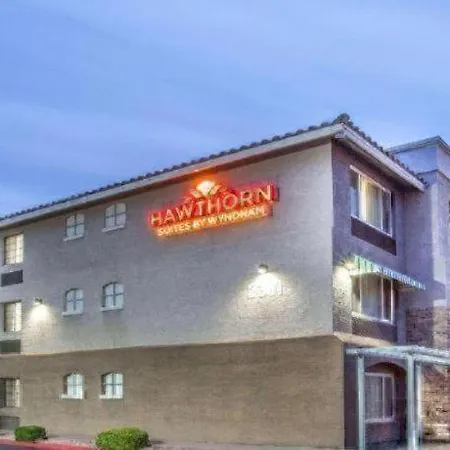 Hawthorn Suites By Wyndham Tempe/Mesa/Phoenix Area-3