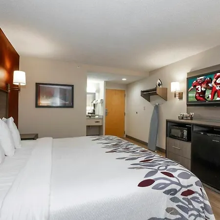 Red Roof Inn Clifton Park-3