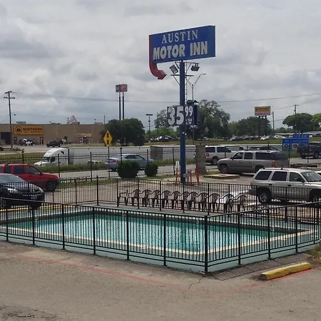 Austin Motor Inn-3