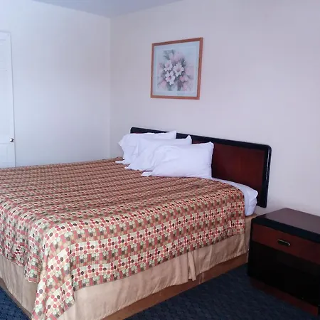 Economy Inn Toledo-Perrysburg-2