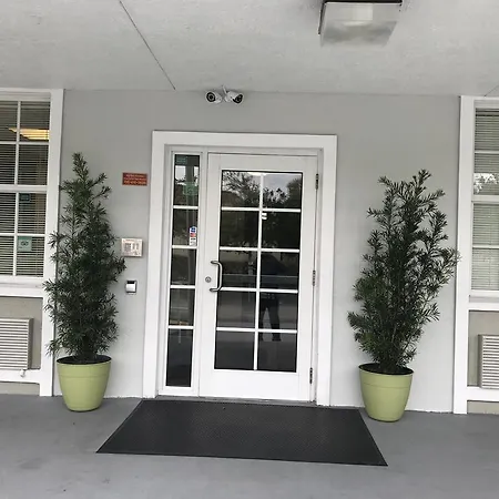 Best Studio Inn Homestead-3