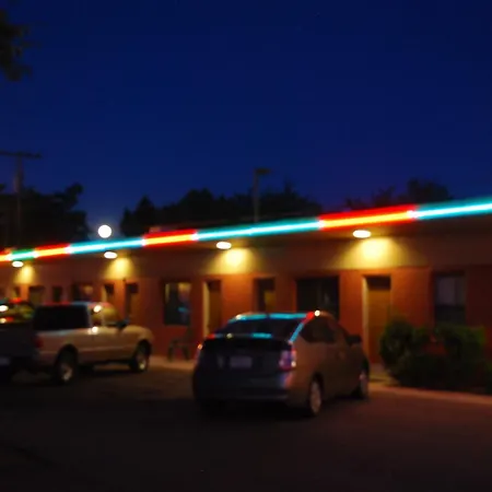 Sun -N- Sand Motel-3
