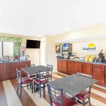 Days Inn By Wyndham Florence/I-95 North-3