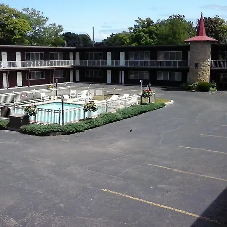 The Lodge-2
