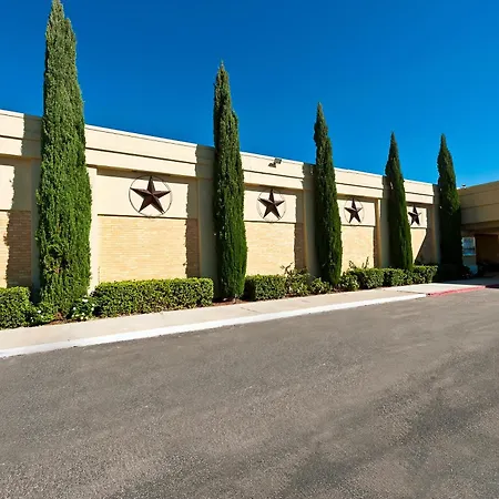 Grand Texan Hotel And Convention Center-2