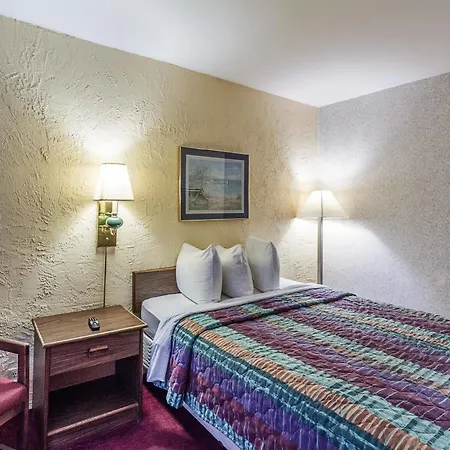 Rodeway Inn-2