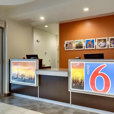Motel 6 Poplar Bluff, Mo-2