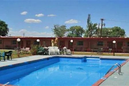 Pow Wow Inn-3
