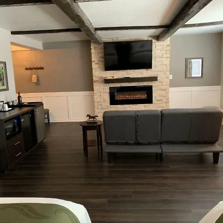 Cedar Stables Inn & Suites-3