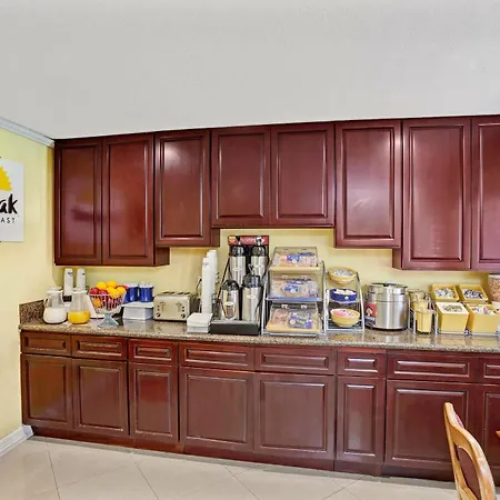Days Inn By Wyndham Whittier Los Angeles-2