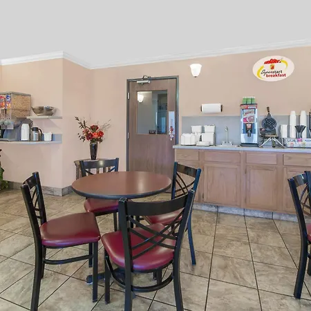 Super 8 By Wyndham Dalhart-2