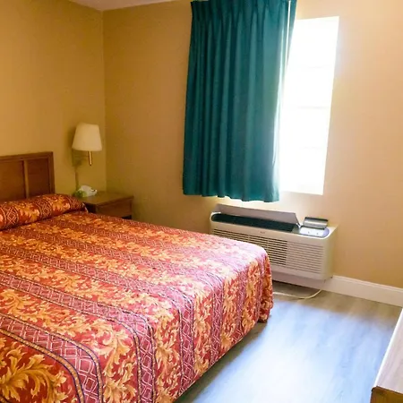 Kings Inn Hot Springs-2