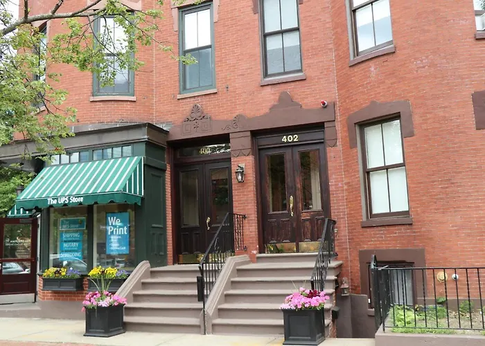 Charming Studio In Boston Brownstone, C.Ave#5