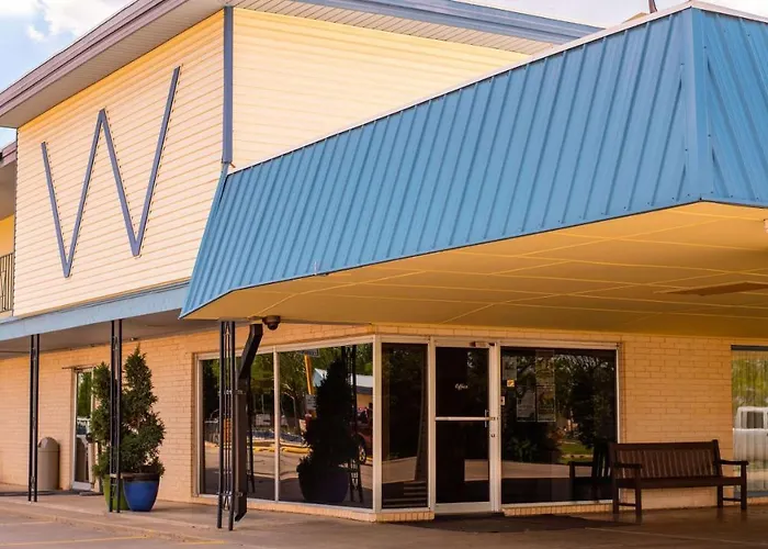 Wayfarer Inn Woodward