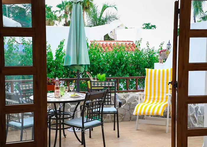 Los Geranios, Close To Beach, Puerto Colon, Yellowcat 2