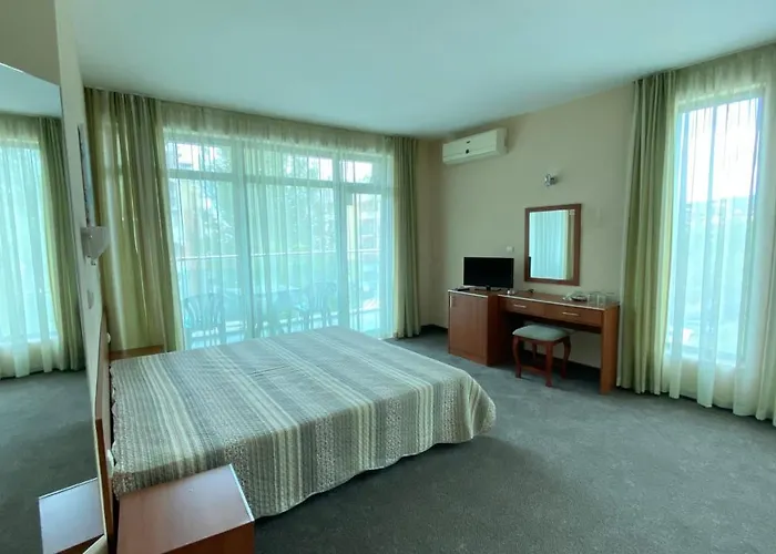 Hotel L&B- Free Parking Sunny Beach