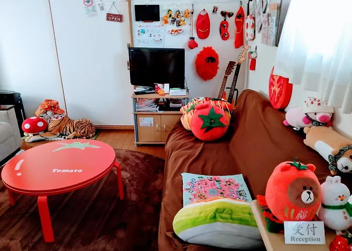 Osaka Tomato Guesthouse