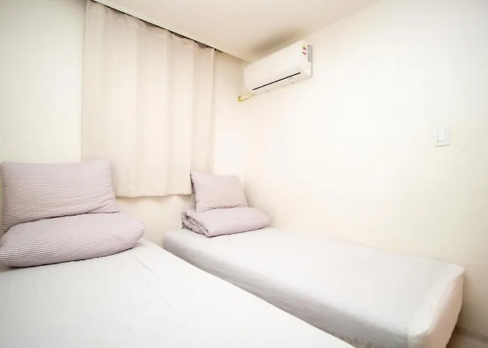Yab-Guesthouse, Femaleonly, Foreignonly