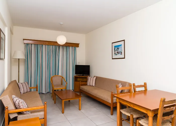 Kefalos Damon Hotel Apartments