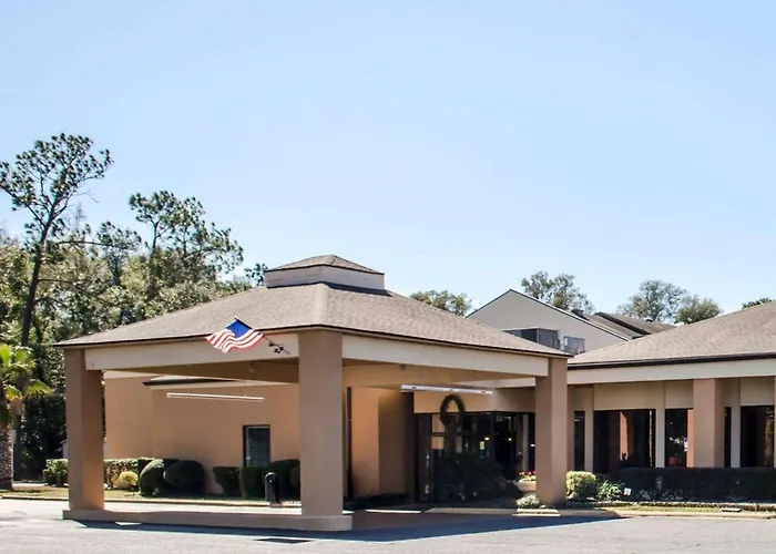 Quality Inn & Suites Pensacola Bayview Ferry Pass