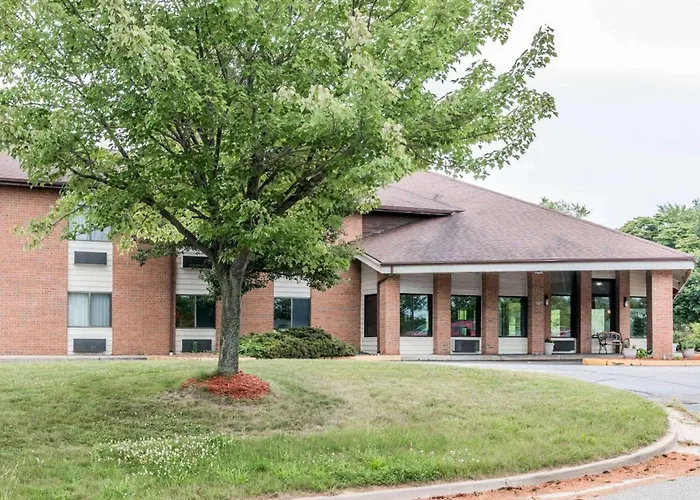 Quality Inn Grand Rapids North Walker