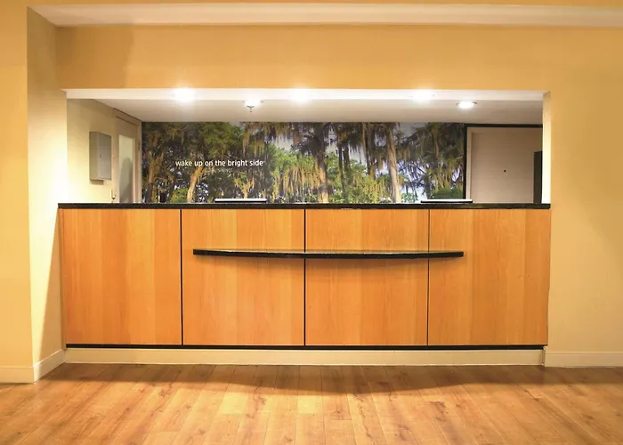 La Quinta By Wyndham Coral Springs South