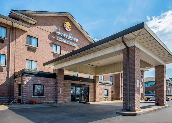 Comfort Inn & Suites Lees Summit - Kansas City