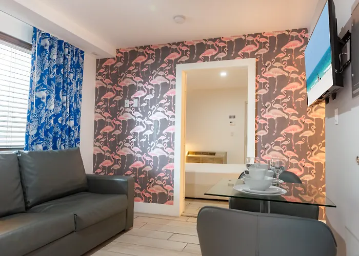 Waterside Hotel And Suites Miami Beach