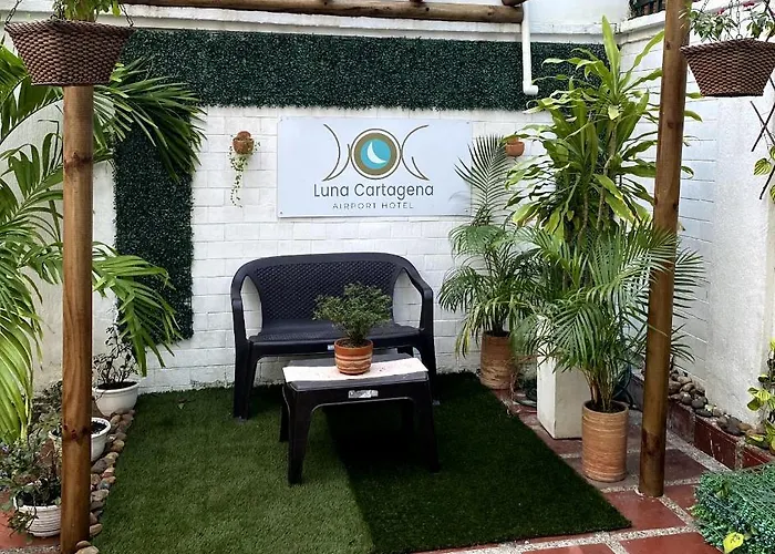 Luna Cartagena Airport Hotel