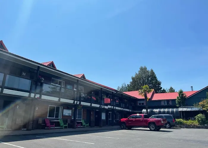 Schooner Motel