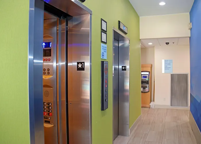 Holiday Inn Express Hotel And Suites South Padre Island By Ihg