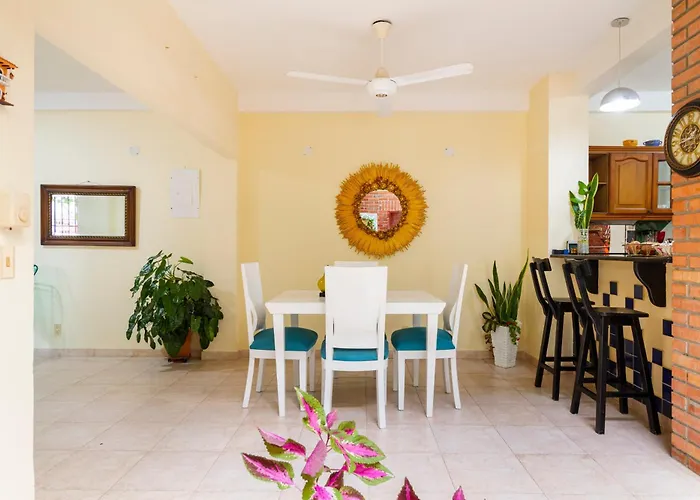 Hostal Cartagonova - Habitaciones Privadas Y Amplias Cerca A Zonas Turisticas