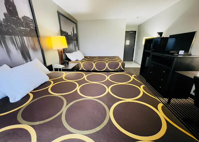 Super 8 By Wyndham Shakopee
