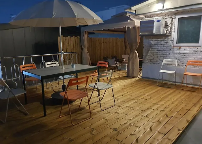 Bunk Backpackers Guesthouse