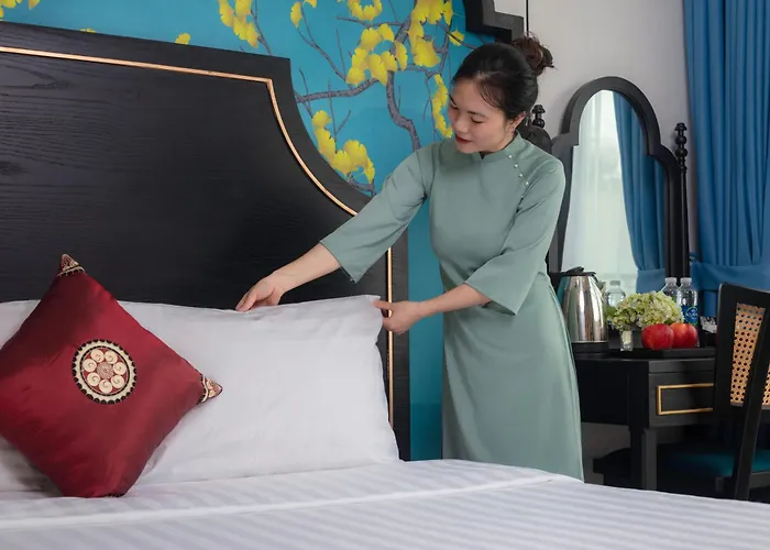 Queen Light Hotel - Ha Noi Old Quater