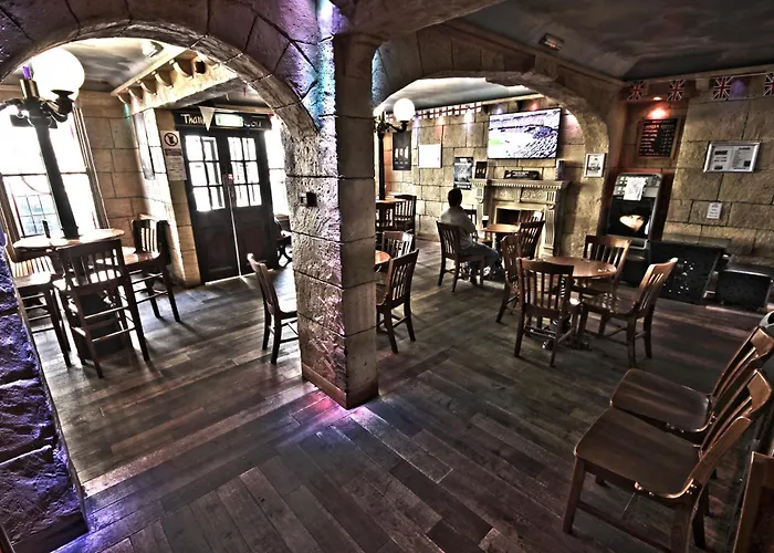 The George Hotel