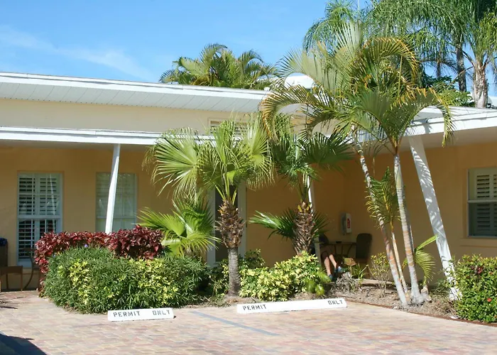 Tropical Beach Resorts - Sarasota