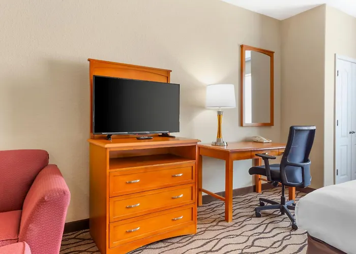 Comfort Inn & Suites Chesapeake - Portsmouth