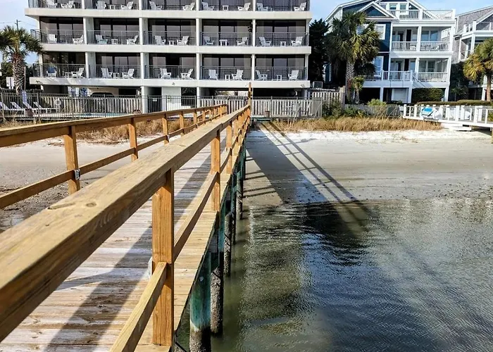 Harbor Inn