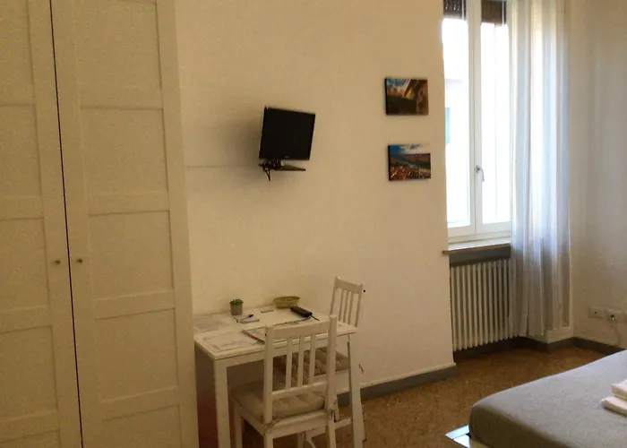 A Due Passi Da Giulietta-Casa Montecchi