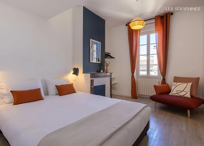 Les Seraphines - Chambres D'Hotes - Guests House