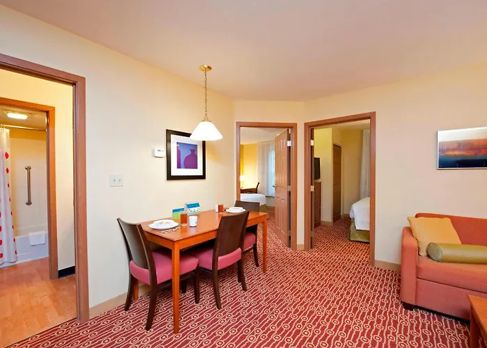 Mainstay Suites Bloomington Near University