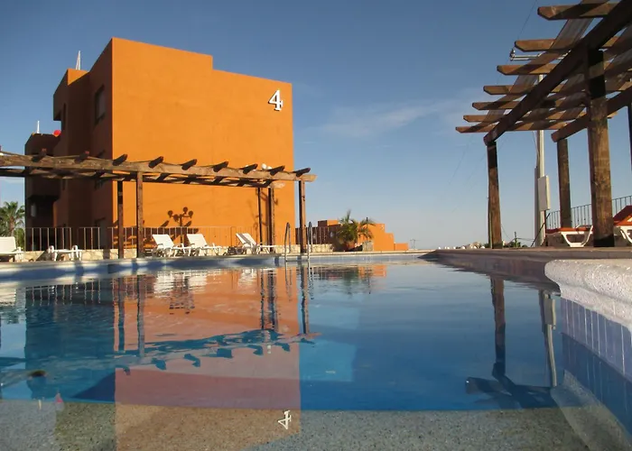 Sunrock Hotel & Suites