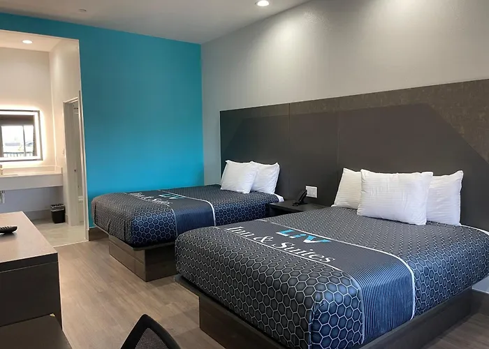 Liv Inn & Suites Houston