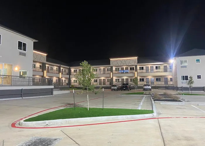 Liv Inn & Suites Houston