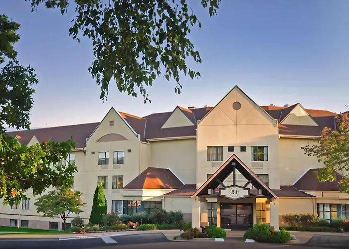 Branson Hillside Hotel