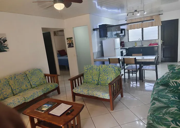 Fare Ara Location Huahine