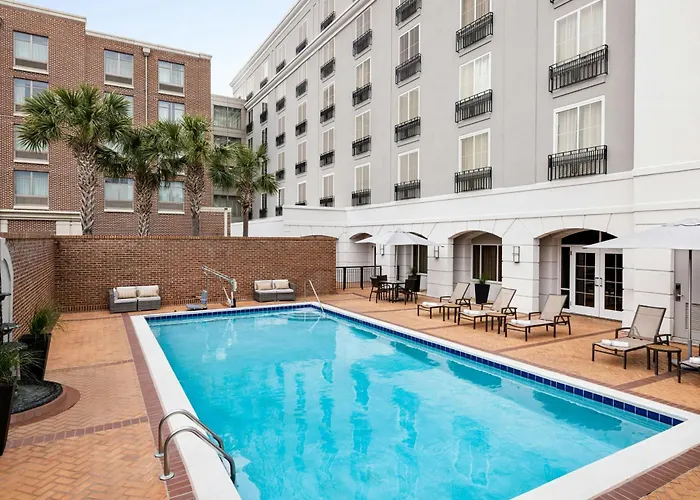 Courtyard By Marriott Charleston Historic District Hotel