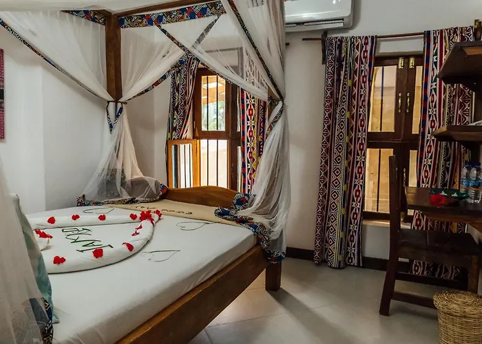 Shoki Shoki Guest House
