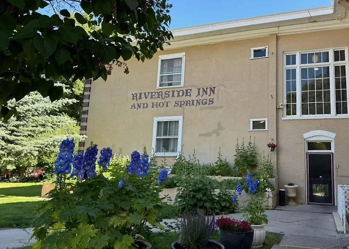 Riverside Hot Springs Inn & Spa - Adults Only